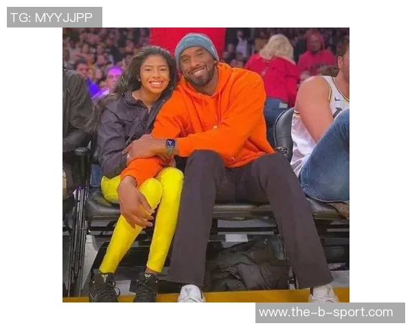 公牛主场大屏幕深情致敬科比与Gigi共同缅怀篮球传奇的伟大瞬间